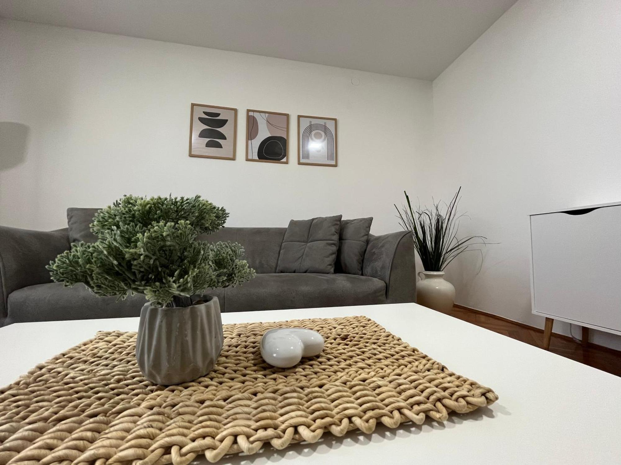 Apartman Mara Mala Subotica Eksteriør billede